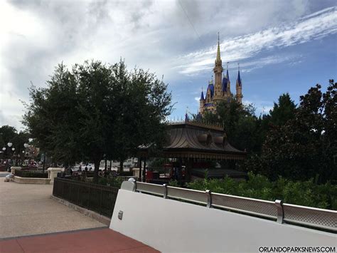 Photos Cinderella Castle Receives New Coat Of Paint At The Magic