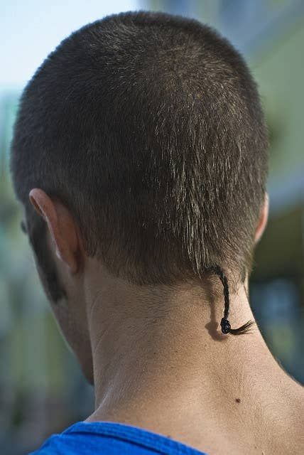 Rat Tails Tail Hairstyle Mens Hairstyles Rat Tail Haircut