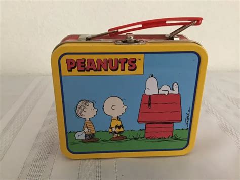 Peanuts Charlie Brown And Snoopy Lunchbox By Charles Schulz Mini Metal