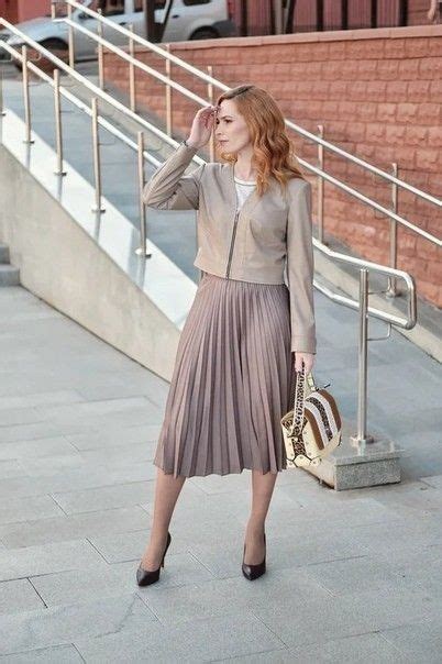 Virtuous Christian Ladies In Pleats Pleated Long Skirt Pleated