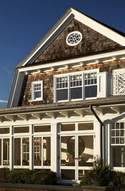 A Summer Cottage In The Hamptons Traditional Exterior New York