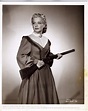 30 Interesting Vintage Photographs of Women Posing With Their Guns ...