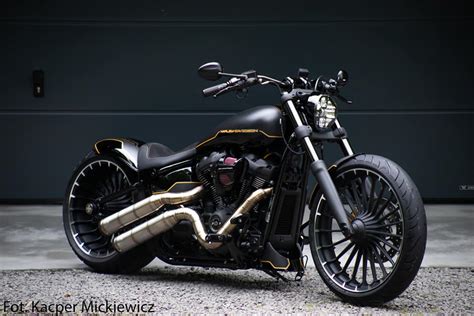 Harley Davidson Breakout Customized By BT Choppers