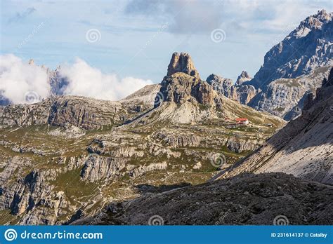 Dolomites De Sesto Des Pics De La Montagne Tre Cime Di Lavaredo Dans