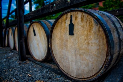 The 10 Best Bardstown Kentucky Distilleries For This Spring