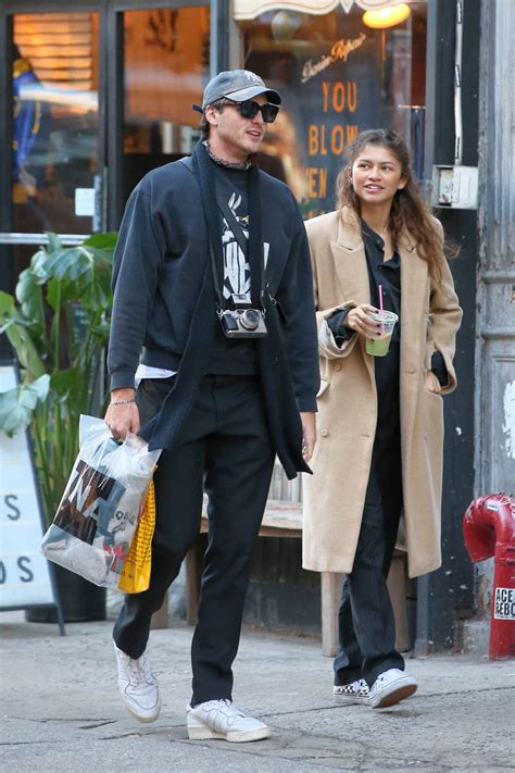 The details of their relationship are far and few between because it zendaya and jacob elordi met on the set of the show which makes the series even better and more enjoyable to watch. Zendaya and her "best friend" Jacob Elordi look like they ...