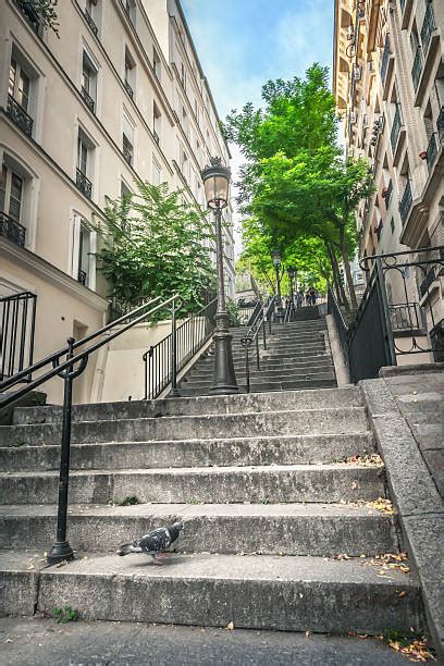 Escalier Montmartre Banque Dimages Et Photos Libres De Droit Istock