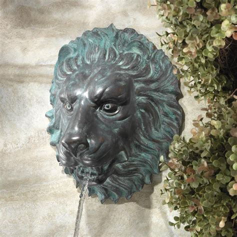 Design Toscano Florentine Lion Head Spouting Bronze Garden Wall