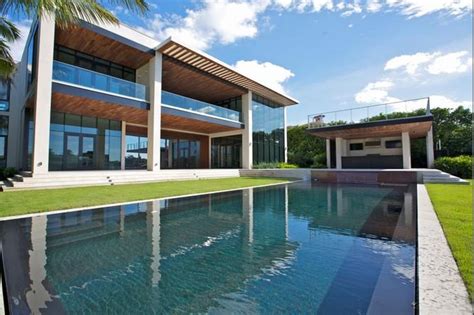 235 Million Newly Built Modern Waterfront Mansion In Miami Beach Fl