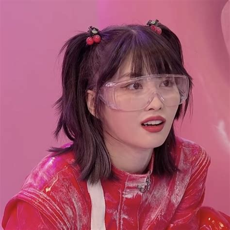 Twice Hirai Momo Cyber Icons Edit Aesthetic Girl Group Pink Aesthetic
