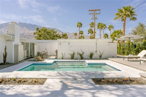 11 Gorgeous Palm Springs Airbnbs With Pools Territory Supply