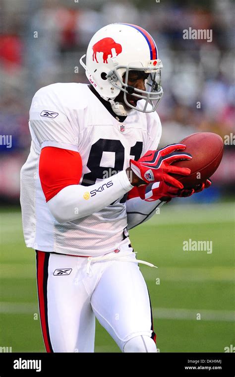 Buffalo Bills Wide Reciever Terrell Owens Makes The Catch During
