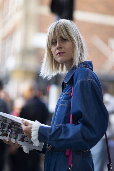 Półdługie fryzury damskie – trendy moda uliczna wiosna lato 2019 | lamode