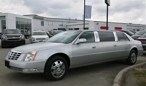 Follow These Tips When Using A Limo For Airport Pick Ups And Drop Offs