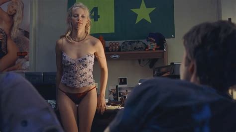 Naked Amy Smart In Road Trip