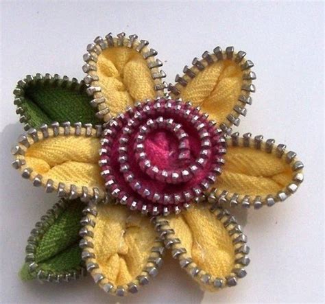 How To Make Zipper Flower Simple Craft Ideas