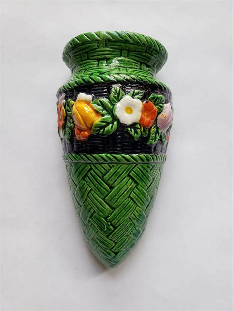 Vintage Green Basketweave Flower Wall Pocket Vase Japan Floral Ceramic