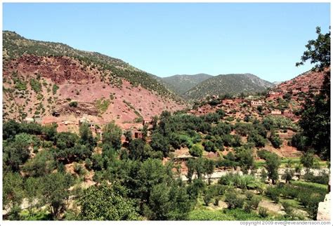 Berber Village In The Red Atlas Mountains Photo Id 15199 Atlasmou