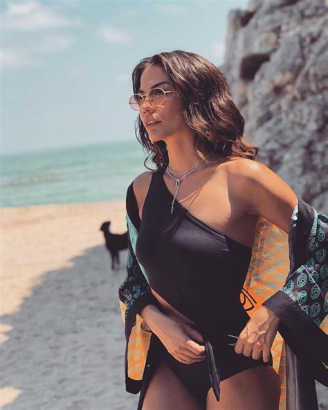 Demet Ozdemir On The Beach Turkish Women Beautiful Feminine Style