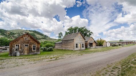 7 Old West Ghost Towns Found In Montana A Z Animals