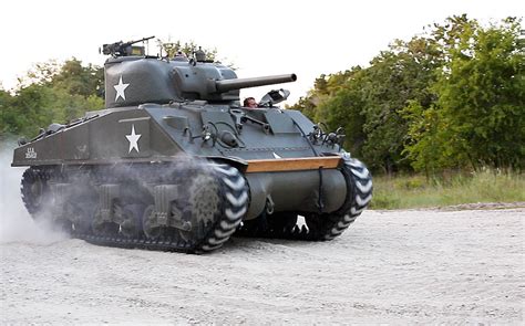 Sherman M4a3 Medium Tank Tank Sherman Armored Fighting Vehicle