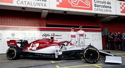 Alfa Romeo Unveils Formula 1 Car For New Season Sportsnetca