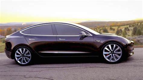 Our car experts choose every product we feature. Tesla Model 3 Long Range Specs, Range, Performance 0-60 mph