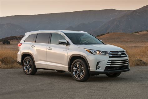 Le Toyota Highlander 2019 Conçu Pour Les Longues Escapades Routières