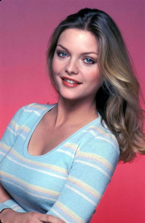 My name is michelle jean. 25 Fascinating Photographs of a Young Michelle Pfeiffer in ...