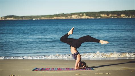 Joga Yoga 038 Kobieta Plaza Morze Tapety Na Pulpit