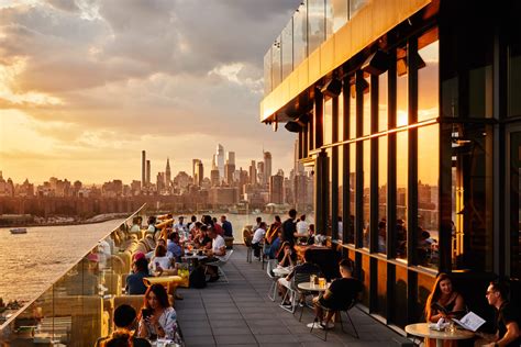 Nyc Rooftop Happy Hour Westlight At William Vale Brooklyn
