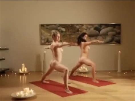 Nude Yoga Trainer