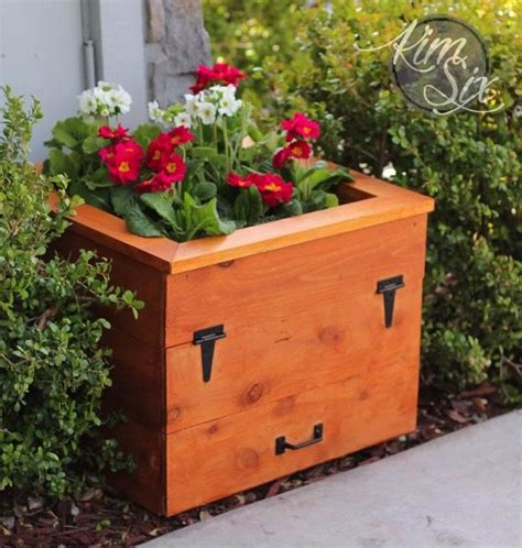 Cedar Planter Box With Hidden Hose Storage Diy Wood Planter Box Diy