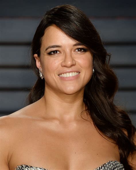 Michelle Rodriguez At 2017 Vanity Fair Oscar Party In Beverly Hills 02