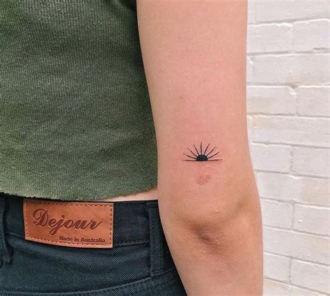 Pin By Madison On Tatties Minimalist Tattoo Sunset Tattoos Delicate