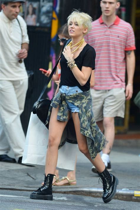 Miley Cyrus Boho Fashion Hippie Music Video Outfit Miley
