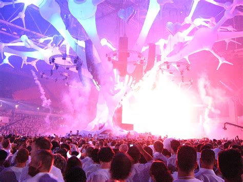 Upcoming 2019 edm and electronic summer music festivals from the united states to the uk to europe. List of electronic music festivals - Wikipedia