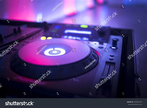 Dj Console Cd Mp4 Deejay Mixing Desk Ibiza House Music Party In