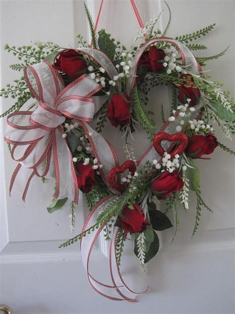 Valentine Door Wreath Heart Shaped Grapevine Wreath Diy Valentines Day