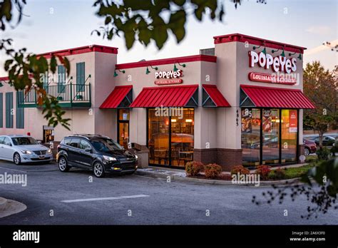 Popeyes Louisiana Kitchen Fried Chicken Fast Food Restaurant In Metro