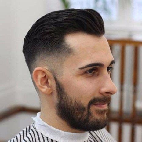This layered haircut is also suitable for women. 40 Hairstyles for Men in Their 40's | Hairstyles for ...