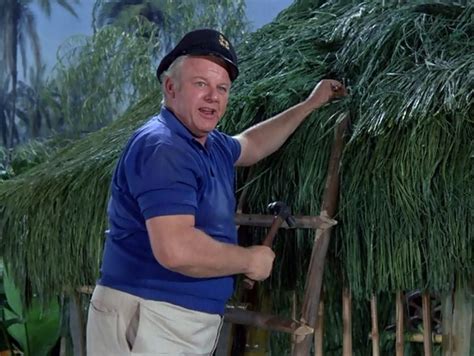 Skipper Fixing The Hut Old Tv Shows Classic Comedies Old Shows