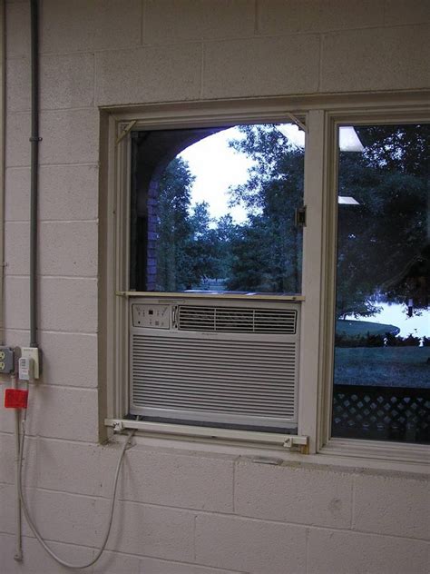The best casement window air conditioners. The Best Vertical Sliding Window AC Units: 2019 Buyers Guide