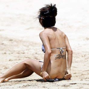 Actress Bai Ling Flashes Her Nipples On The Beach In Hawaii Team Celeb