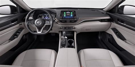 2020 Nissan Altima Interior Features And Dimensions Auffenberg Nissan