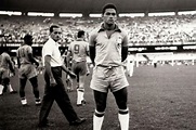 Desapareció el cuerpo de Garrincha en Brasil | Murió en 1983 y sus ...