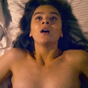 Hailee Steinfeld Nude Lesbian Extended Sex Scene Celebporner