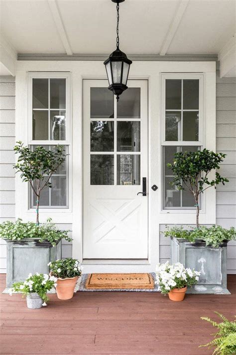 Just 8 Farmhouse Front Door Ideas That Make The Case For Country Living