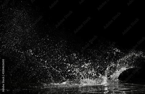 Water Splash On Black Background 358463600 Woda Szklane Fronty Meblowe