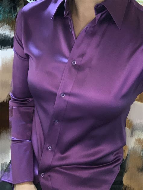 Épinglé Par Angella Sur Silksatin Blouse Chemisier Satin Chemisier Vetements